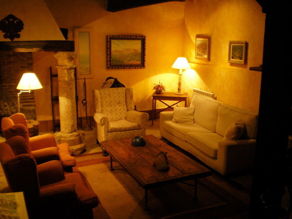 Posada De La Triste Condesa Arenas de San Pedro Buitenkant foto